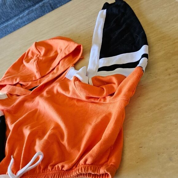 Weissman NWOT child medium dance costume crop top hip hop orange black white - Picture 2 of 6